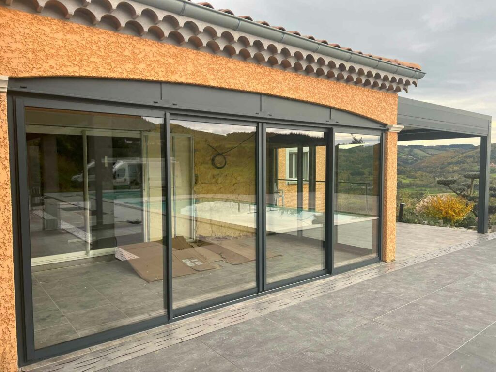 Fabricant-installetru-pergolas,-verandas,-aluminium-en-Drôme-Ardèche